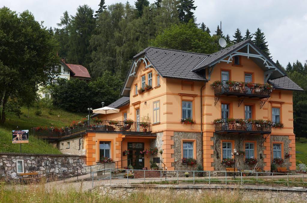 Residence Vyhlidka Janske Lazne Exterior foto